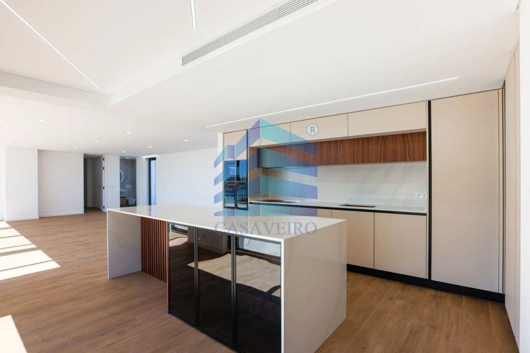 Apartamento T4 para Venda em São Bernardo Foto 6