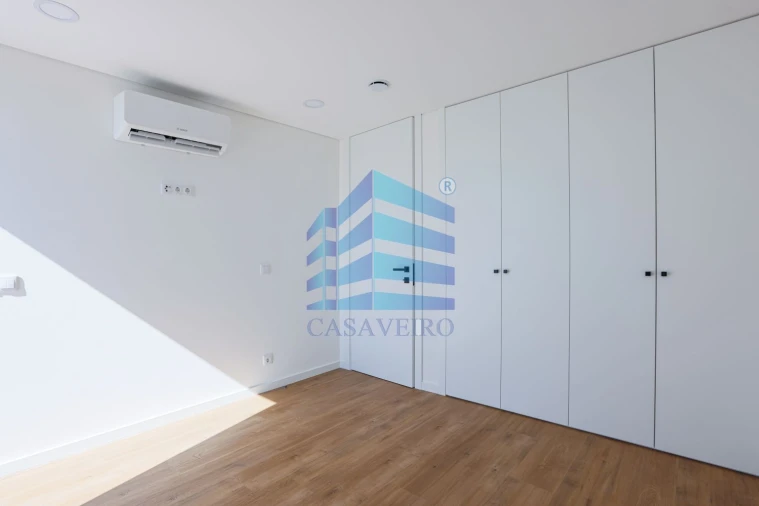 Apartamento T4 para Venda em São Bernardo Foto 19