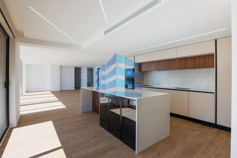 Apartamento T4 para Venda em São Bernardo Foto 4