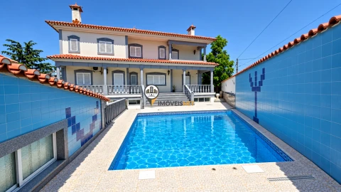 Moradia T10 para Venda em Castelo Branco