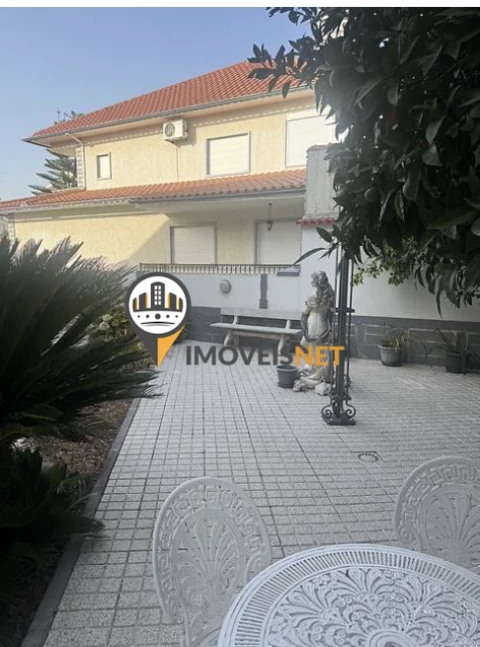 Moradia T5 para Venda em Castelo Branco