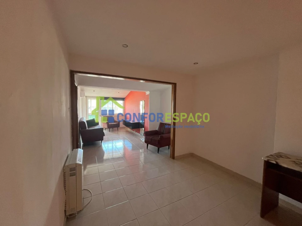 Apartamento T2 para Venda em Castelo Branco Foto 7