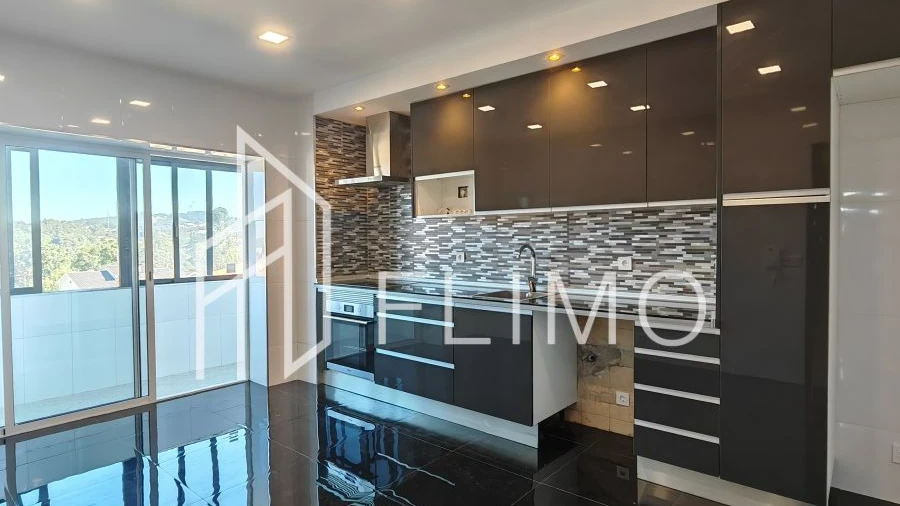 Apartamento T3 para Venda em Paços de Brandão