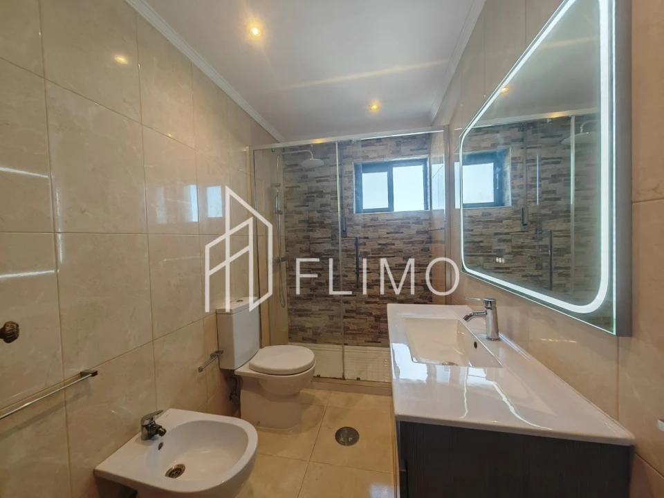Apartamento T3 para Venda em Paços de Brandão Foto 11