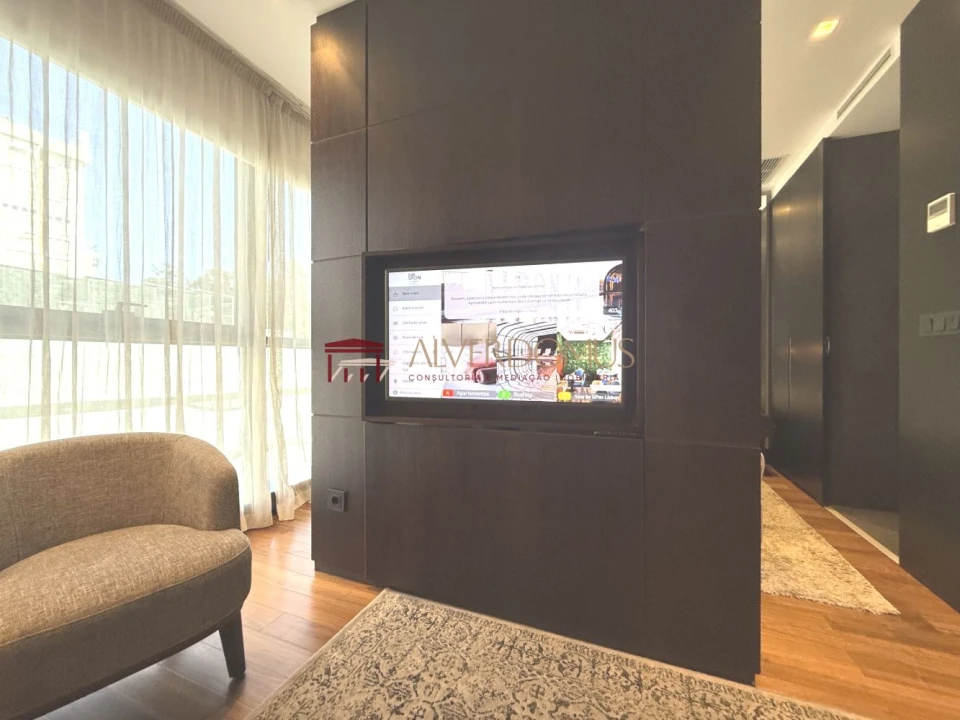 Apartamento T0 para Venda em São Domingos de Benfica Foto 5