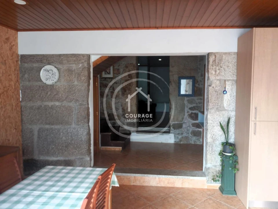 Moradia T4 para Venda em Candemil e Gondar Foto 7