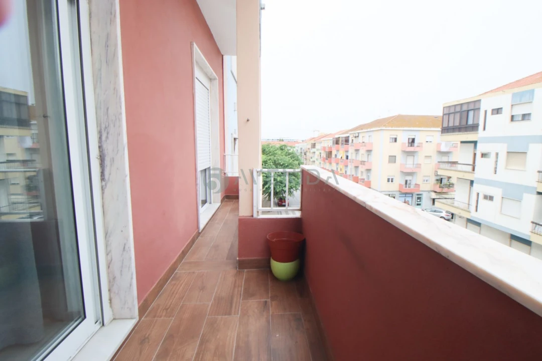 Apartamento T2 para Venda em Alto do Seixalinho, Santo André e Verderena Foto 15
