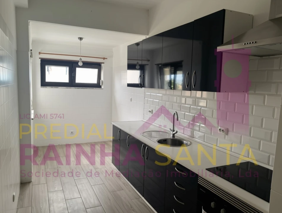 Apartamento T3 para Venda em Caldas da Rainha - Santo Onofre e Serra do Bouro Foto 2