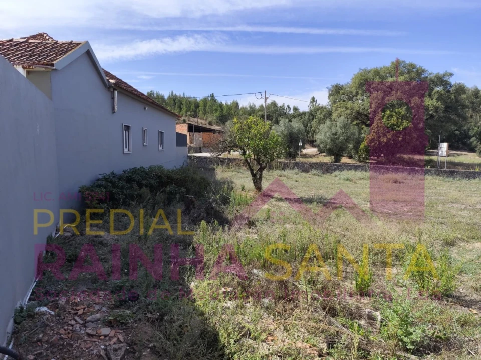 Moradia T4 para Venda em Abrã Foto 5