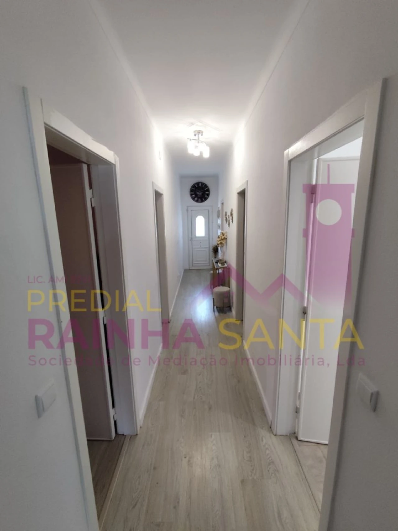 Moradia T4 para Venda em Abrã Foto 11