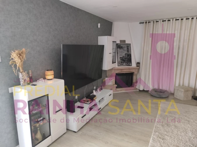 Moradia T4 para Venda em Abrã Foto 18