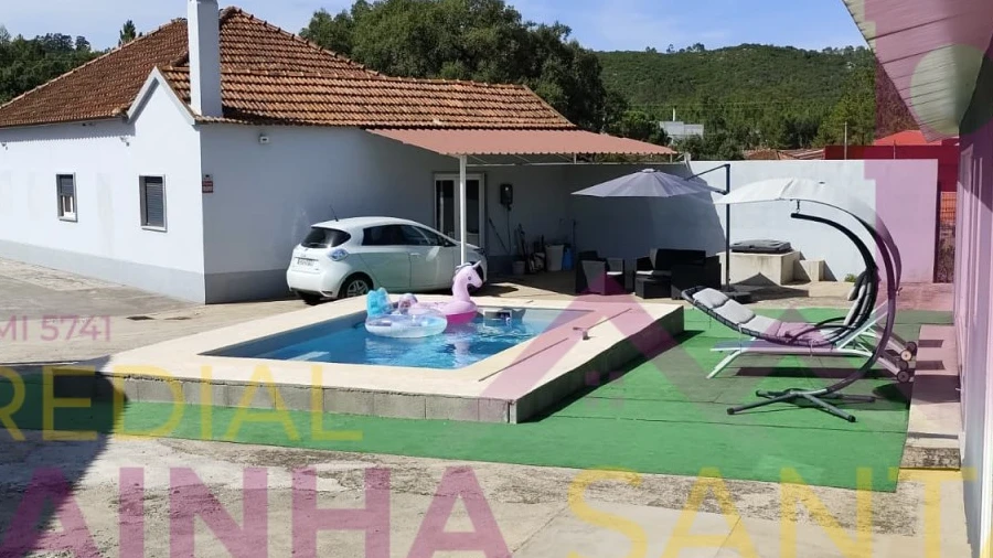 Moradia T4 para Venda em Abrã