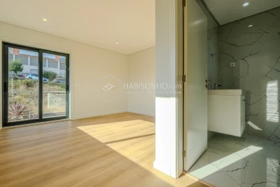 Moradia T3 para Venda em Louredo