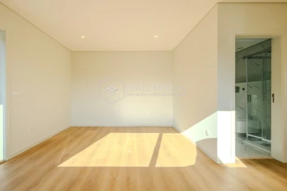 Moradia T3 para Venda em Louredo