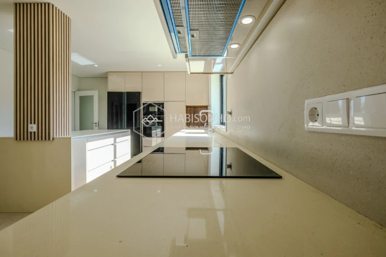 Moradia T3 para Venda em Louredo Foto 13