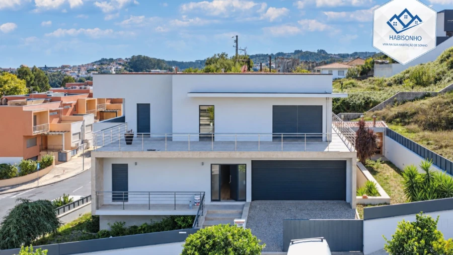 Moradia T3 para Venda em Louredo