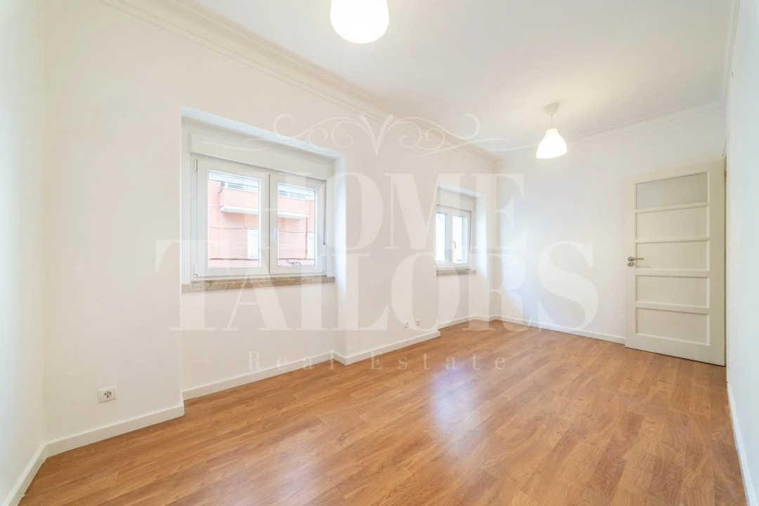 Apartamento T2 para Arrendamento em Moscavide e Portela Foto 2
