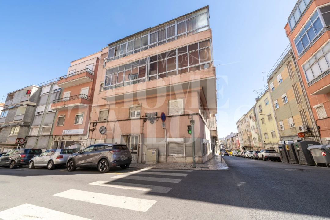 Apartamento T2 para Arrendamento em Moscavide e Portela Foto 18