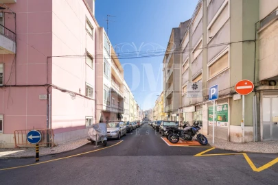 Apartamento T2 para Arrendamento em Moscavide e Portela