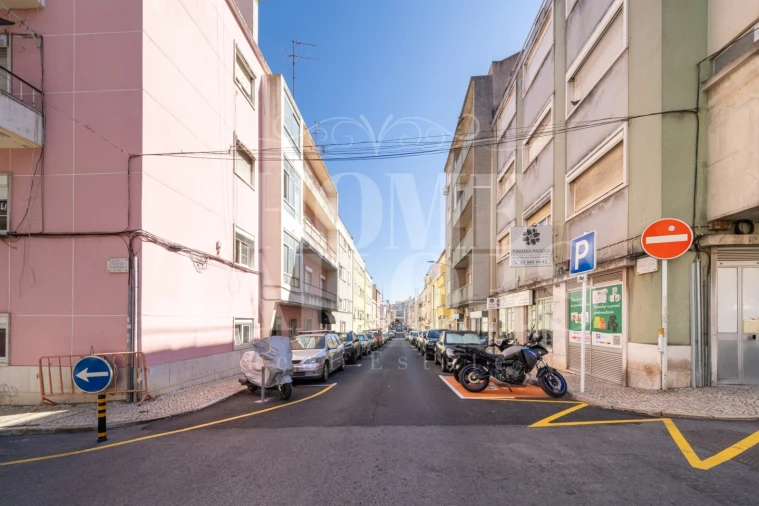 Apartamento T2 para Arrendamento em Moscavide e Portela Foto 16