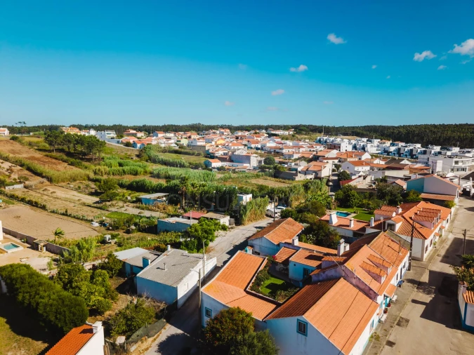 Moradia T3 para Venda em Atouguia da Baleia Foto 6