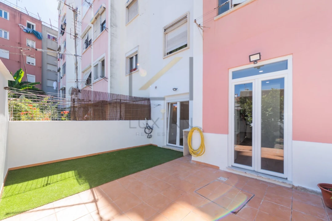 Apartamento T2 para Venda em Mina de Água Foto 31