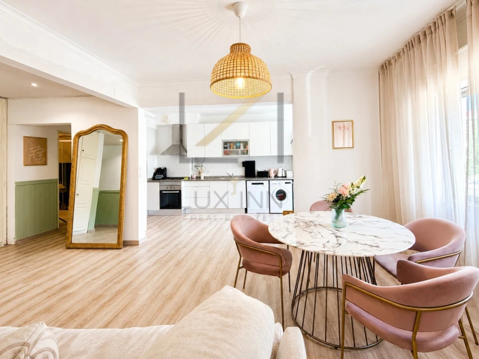 Apartamento T3 para Venda em Rio de Mouro Foto 3