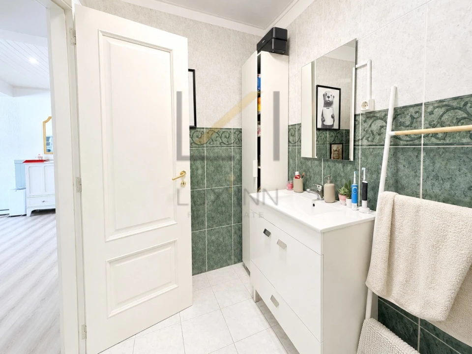 Apartamento T3 para Venda em Rio de Mouro Foto 15