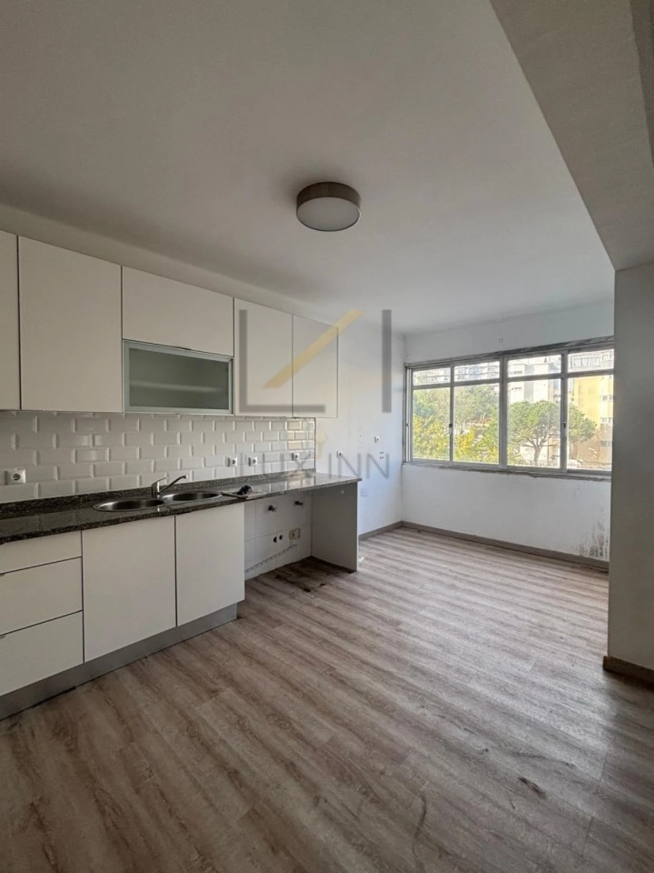 Apartamento T3 para Venda em Rio de Mouro Foto 34