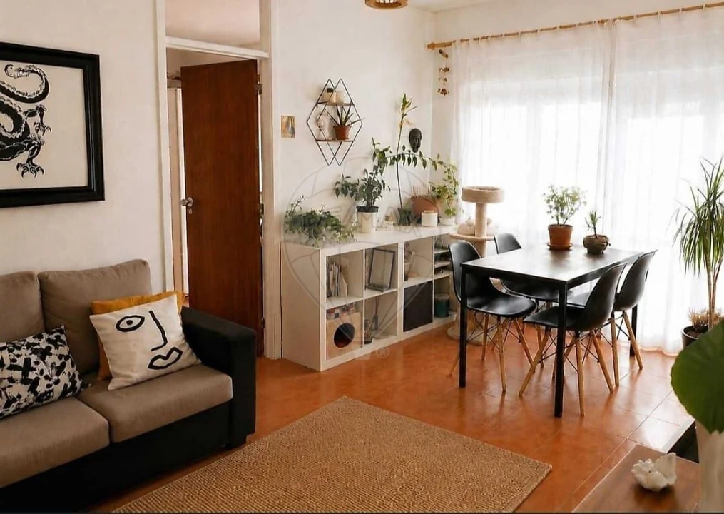 Apartamento T1 para Venda em Queluz e Belas Foto 5