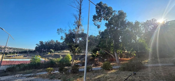 Apartamento T2 para Venda em Santo António dos Cavaleiros e Frielas