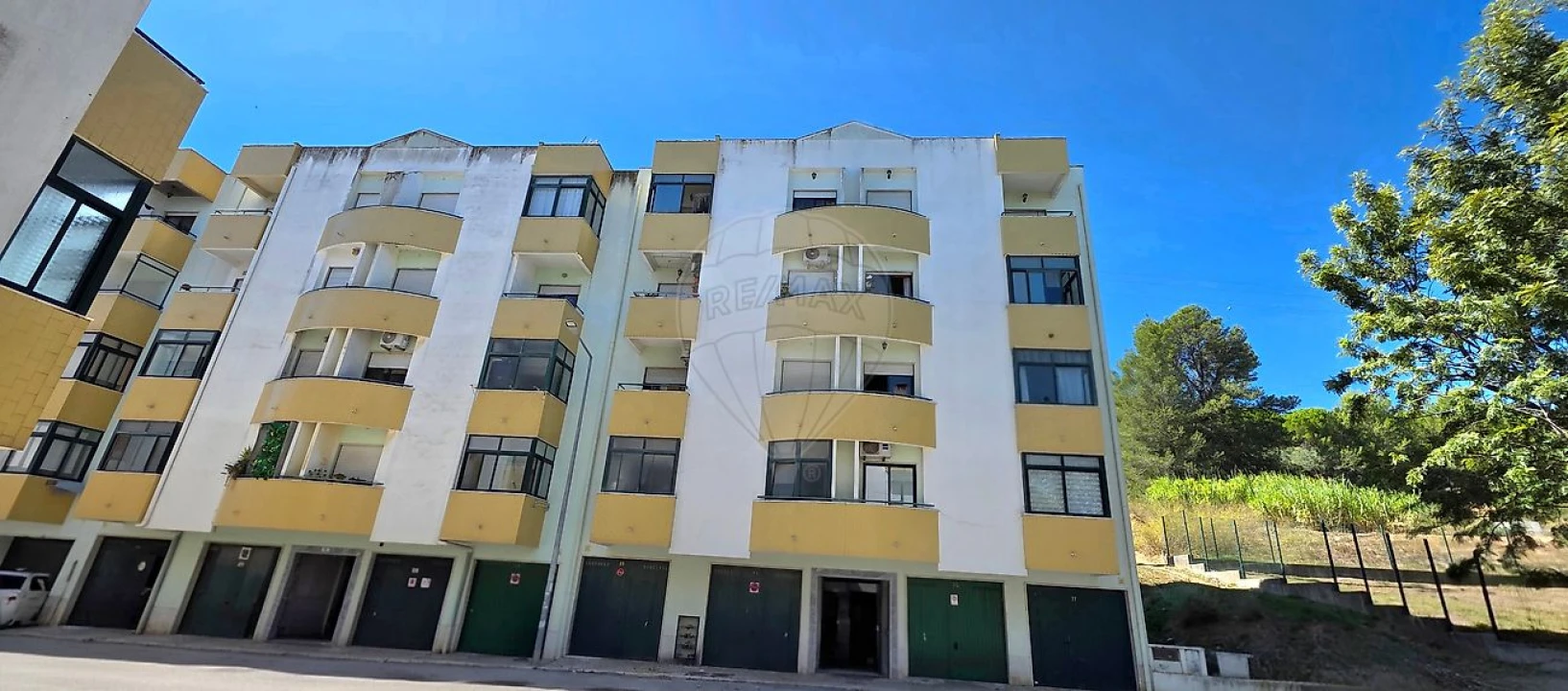 Apartamento T2 para Venda em Castanheira do Ribatejo e Cachoeiras Foto 1