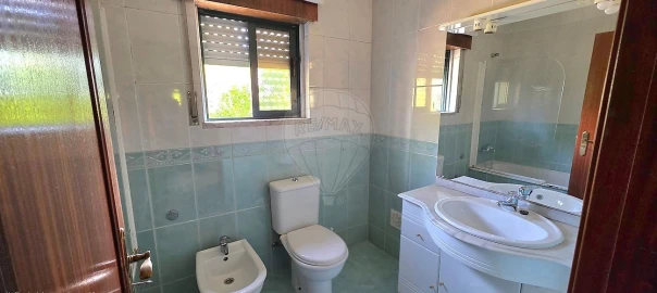 Apartamento T2 para Venda em Castanheira do Ribatejo e Cachoeiras