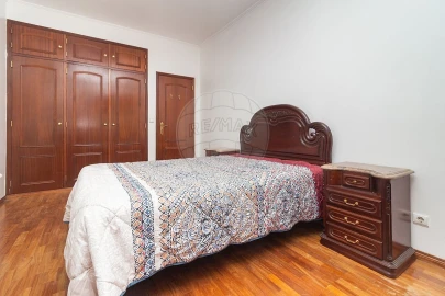 Apartamento T2 para Venda em Castanheira do Ribatejo e Cachoeiras