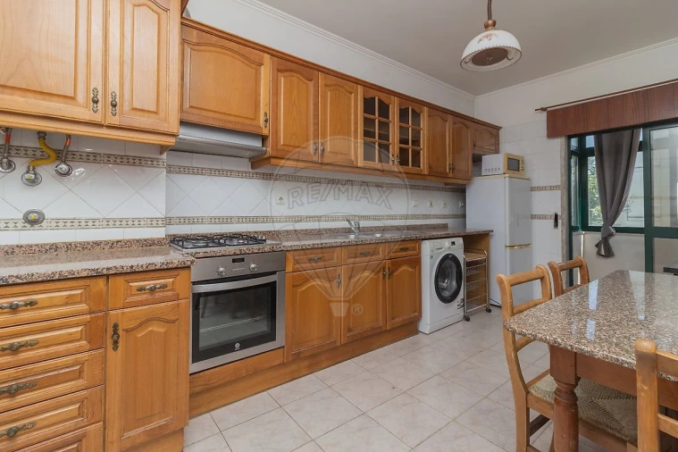 Apartamento T2 para Venda em Castanheira do Ribatejo e Cachoeiras Foto 5