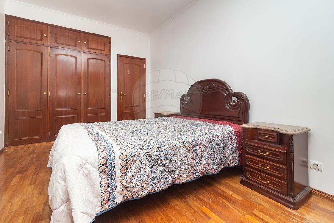 Apartamento T2 para Venda em Castanheira do Ribatejo e Cachoeiras Foto 9