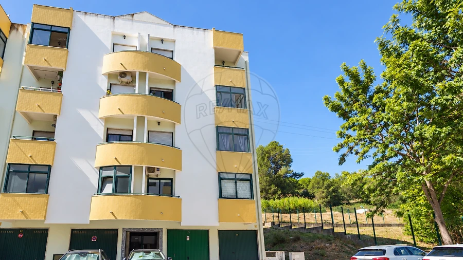 Apartamento T2 para Venda em Castanheira do Ribatejo e Cachoeiras