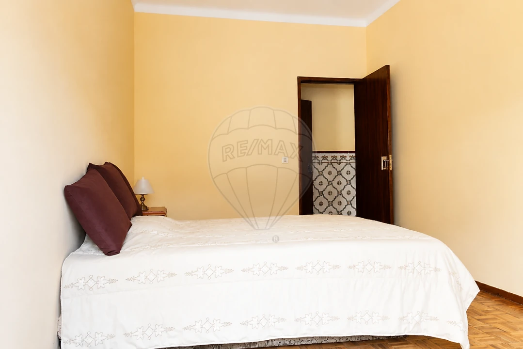 Apartamento T2 para Venda em Vila Franca de Xira Foto 1