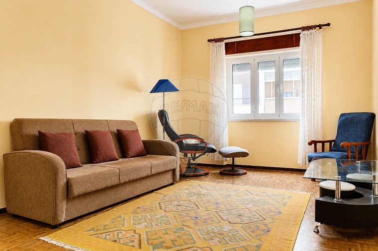 Apartamento T2 para Venda em Vila Franca de Xira Foto 5