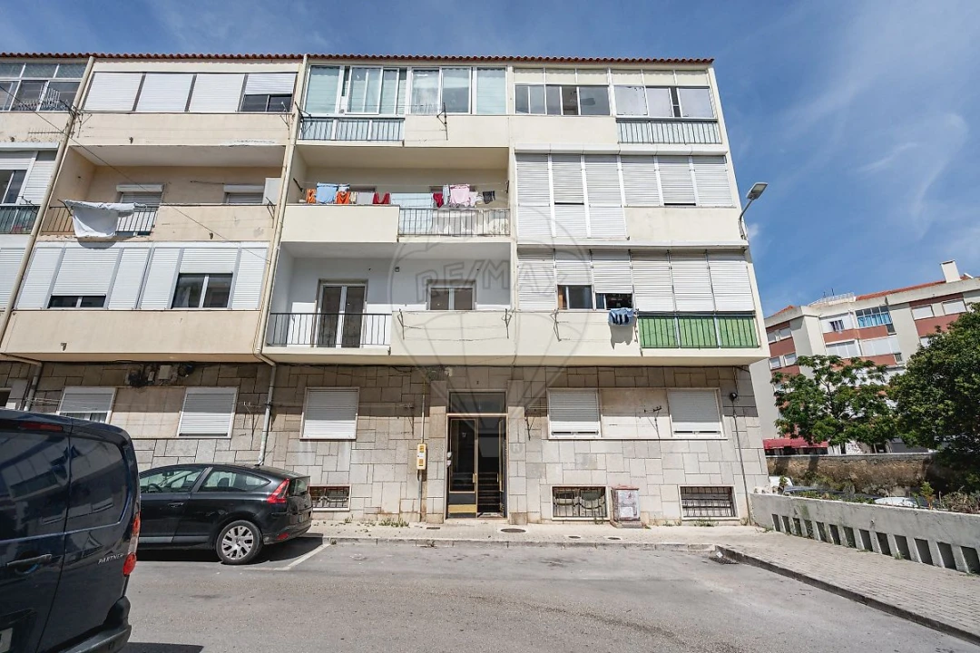 Apartamento T2 para Venda em Falagueira-Venda Nova Foto 23