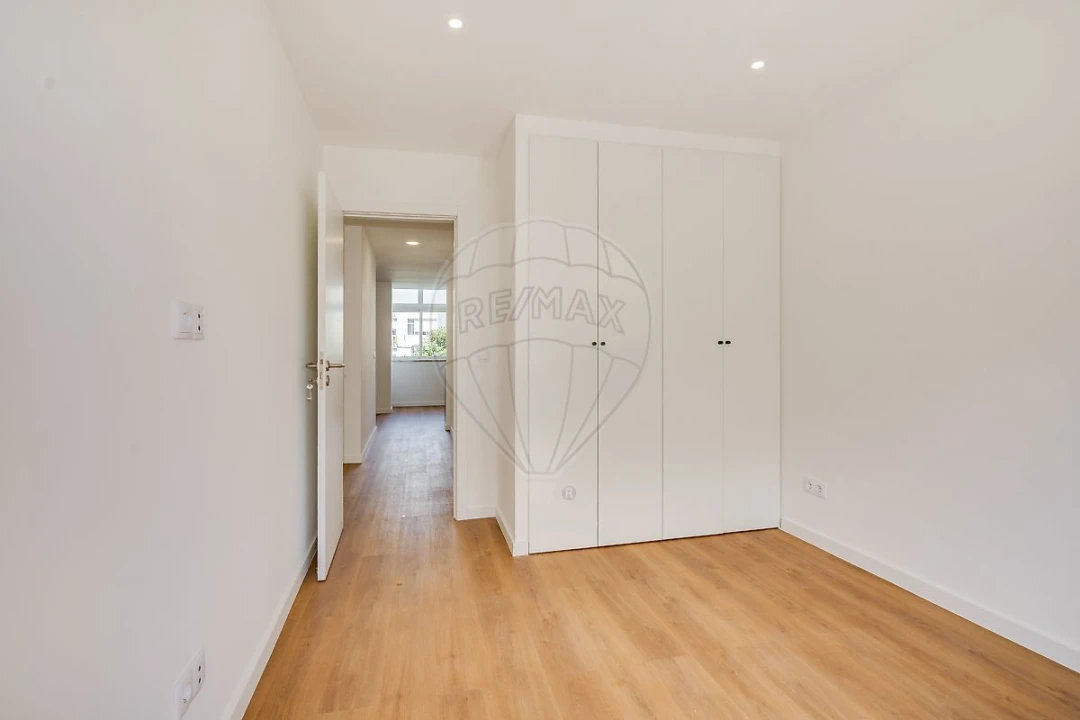 Apartamento T2 para Venda em Falagueira-Venda Nova Foto 7