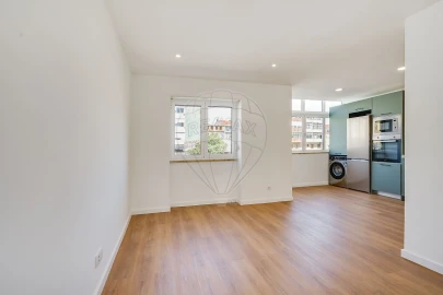Apartamento T2 para Venda em Falagueira-Venda Nova