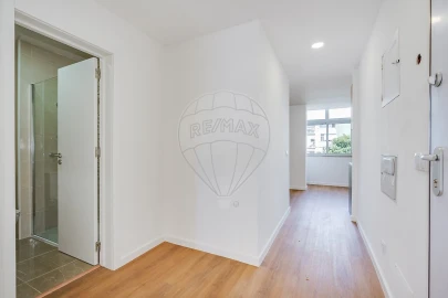Apartamento T2 para Venda em Falagueira-Venda Nova