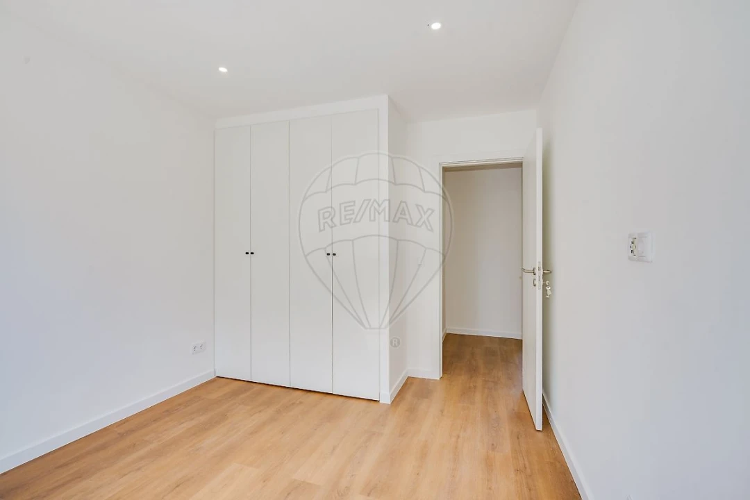 Apartamento T2 para Venda em Falagueira-Venda Nova Foto 1