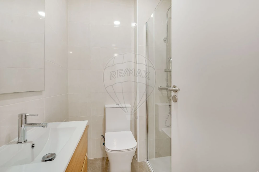 Apartamento T2 para Venda em Falagueira-Venda Nova Foto 4