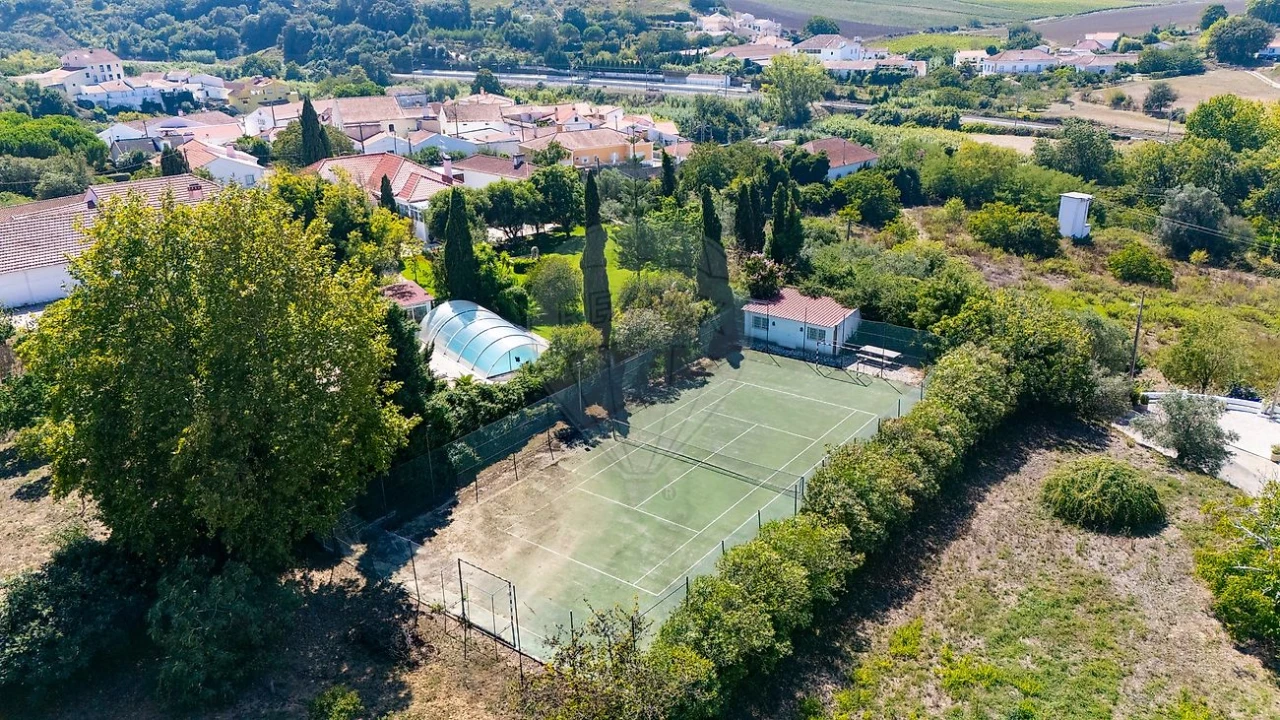 Quinta T5 para Venda em Dois Portos e Runa Foto 46