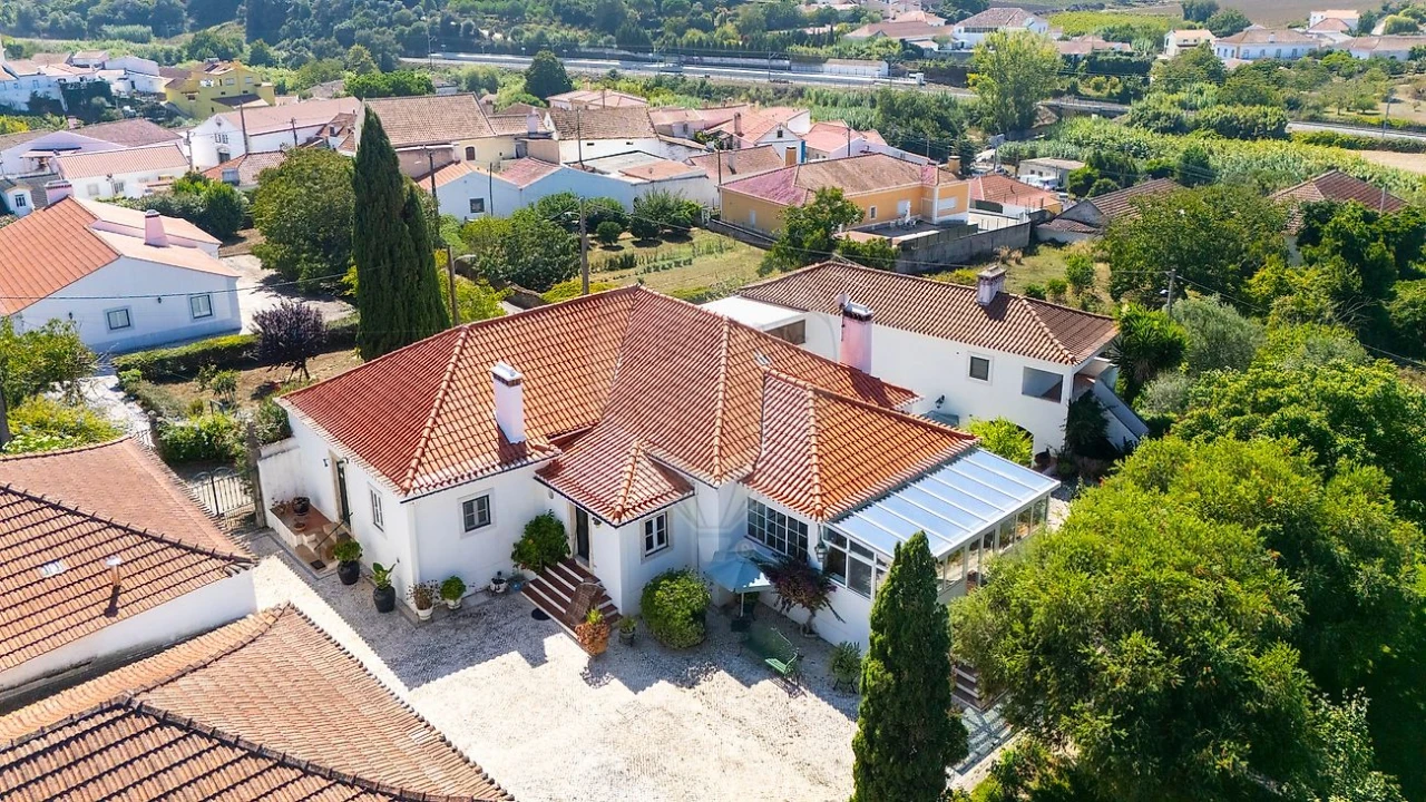 Quinta T5 para Venda em Dois Portos e Runa Foto 4