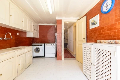 Quinta T5 para Venda em Dois Portos e Runa