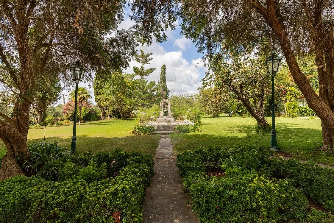 Quinta T5 para Venda em Dois Portos e Runa Foto 30