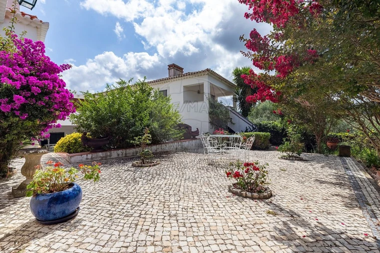 Quinta T5 para Venda em Dois Portos e Runa Foto 32